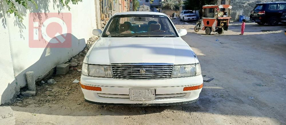 تويوتا كراون